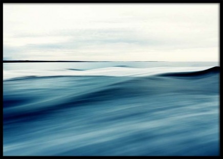Abstract Sea Poster no grupo Posters  / Natureza em Desenio AB (10087)