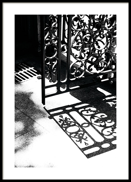 Gate Shadow Poster no grupo Studio Collections / Studio Cosmopolitan em Desenio AB (11344)