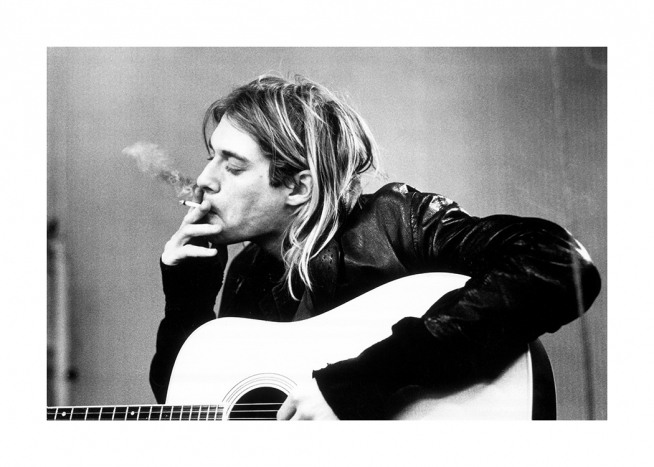 Kurt Cobain Poster / Preto e branco em Desenio AB (11966)
