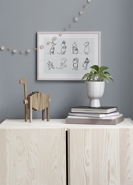  – Esboço das personagens principais de Moominvalley a cinza sob um fundo cinza claro