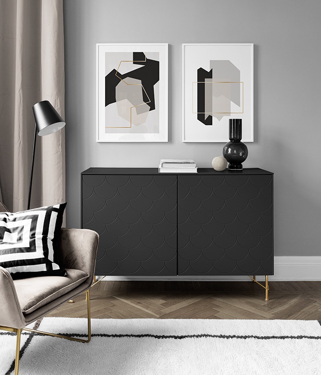 Duo quadros gráficos, em bege e detalhes dourados